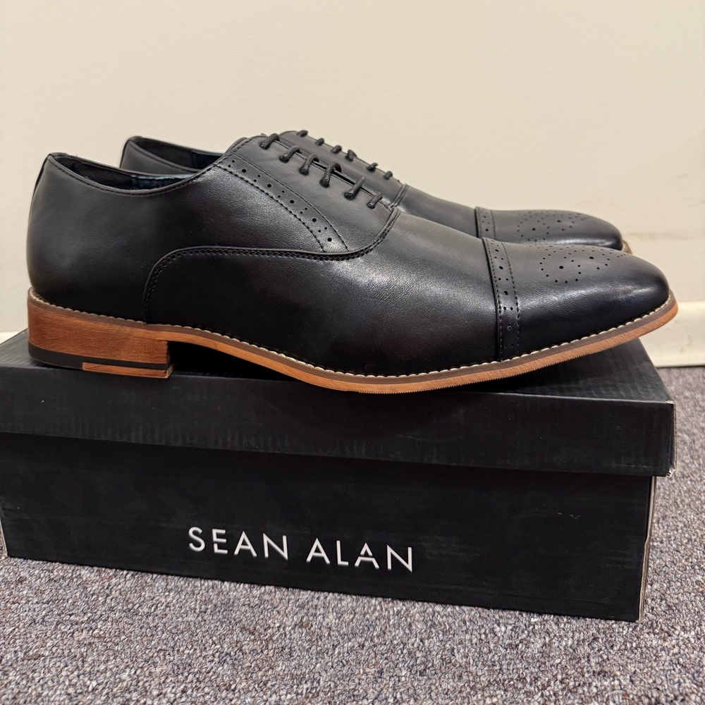 Black Leather Oxford Shoes